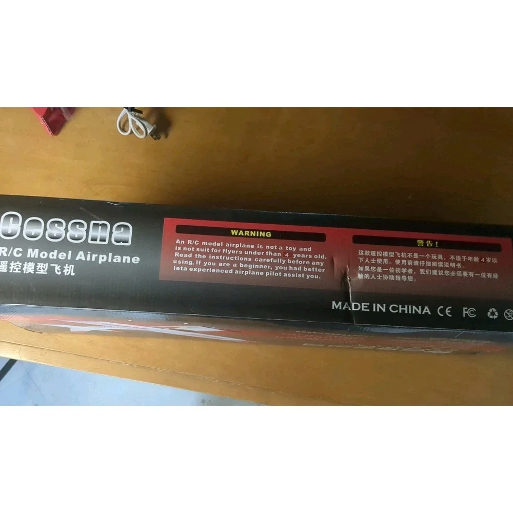Flyzone Cessna FS Trainer R/C Model - Never Used‎